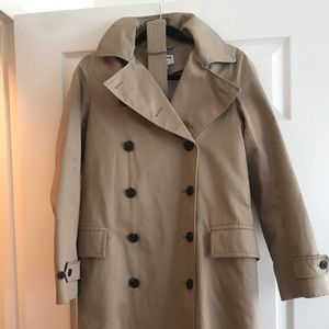 Trrench coat